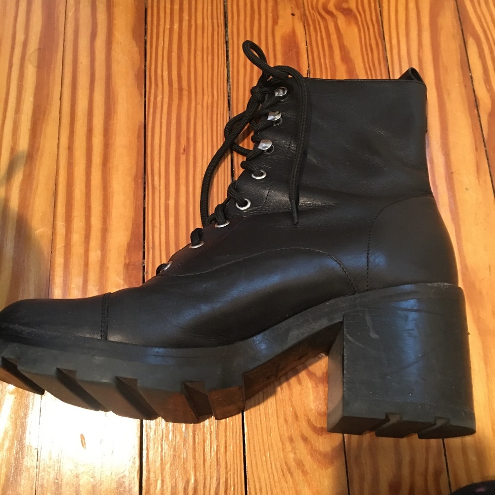 Host Pick: MARC FISHER Ltd. Wanya Combat Boots -10M - Picture 8 of 8